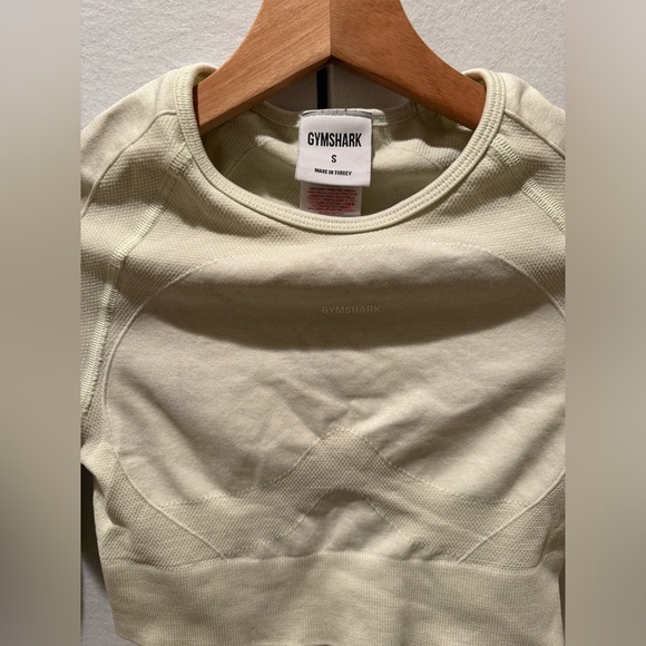Gymshark Cropped Top - Picture 6 of 7
